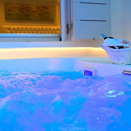 Ariana Eco Adults Only