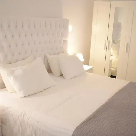 Ariana Eco Adults Only * Fira (Santorini)