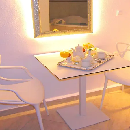 Ariana Eco Adults Only Fira (Santorini)