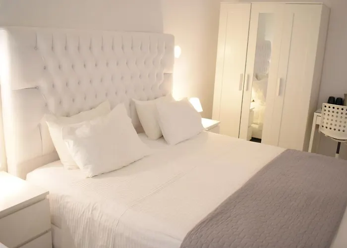 Ariana Eco Adults Only * Firá